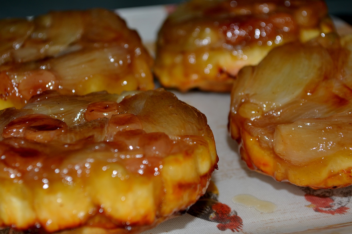 Tartelettes d’Emmental et de raisins secs