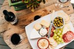 Quel vin servir avec un plateau de fromage ?